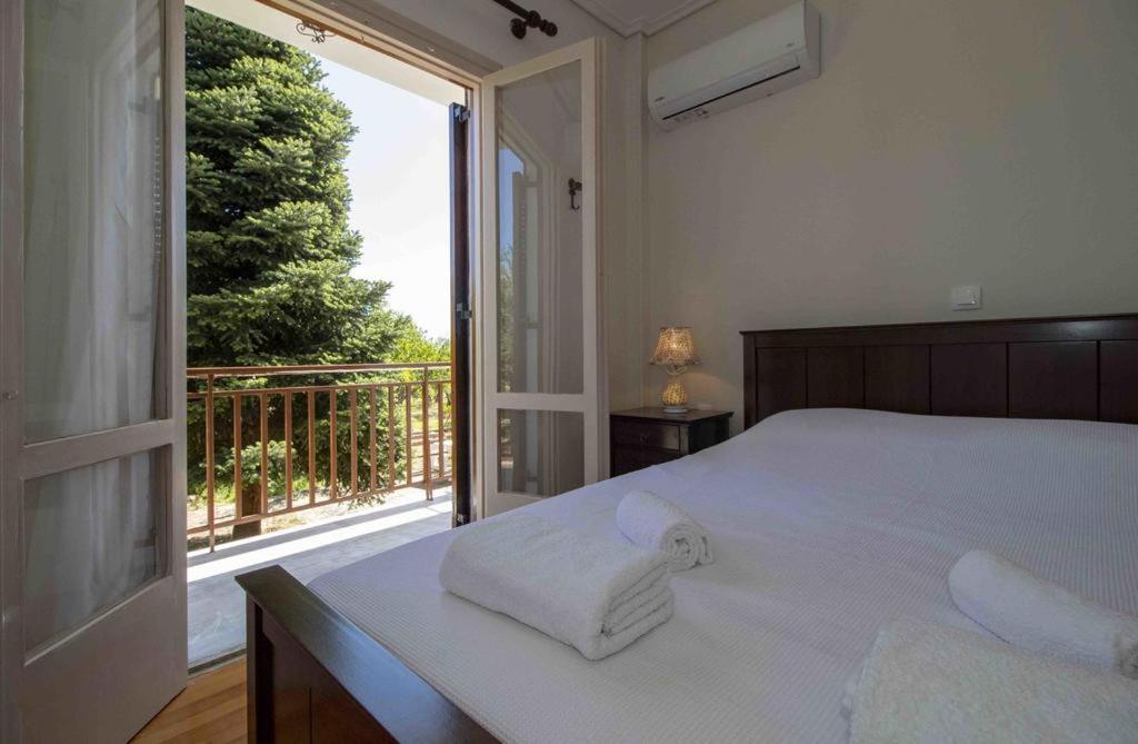 Вилла Manousi 2 - First Floor Мистра Экстерьер фото